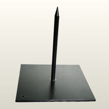 Lade das Bild in den Galerie-Viewer, Metallspiess für floristische Werkstücke 12 x 12 x 12 cm