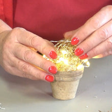 Lade das Bild in den Galerie-Viewer, Original Gärtner - Töpfchen Ø5cm; handgefertigt, frostfest mit Patina;  10 Stück
